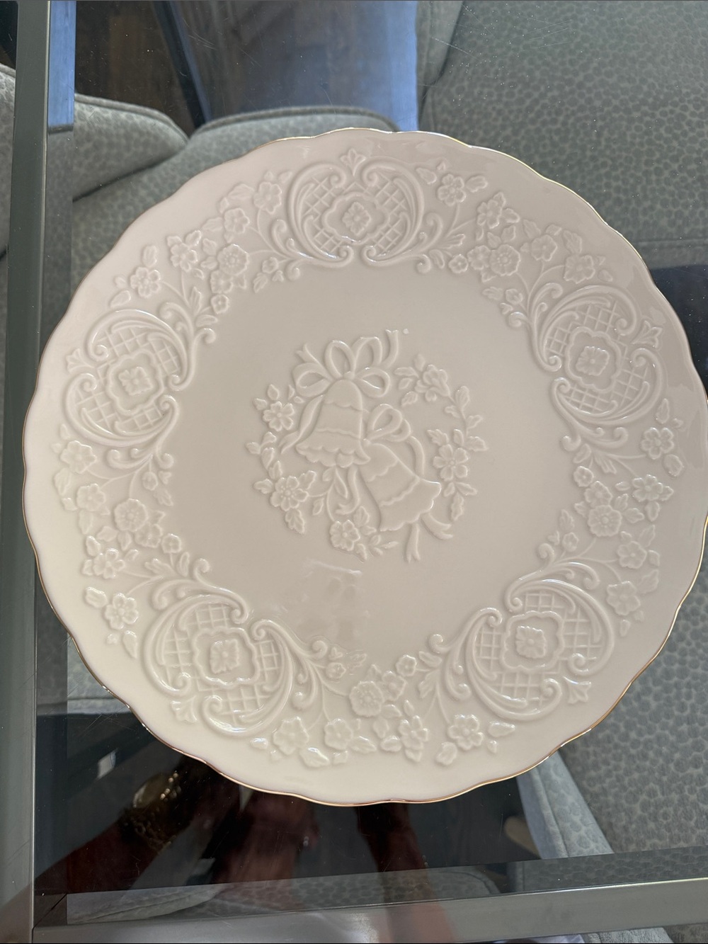 Lenox Cream Embossed Bell Motif Dinner Plate with Gold Trim